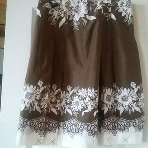 NEW LOFT cotton, fully lined skirt.